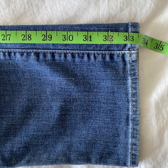7 for all mankind (worn once) low straight medium wash jeans - 32 - Picture 8 of 9